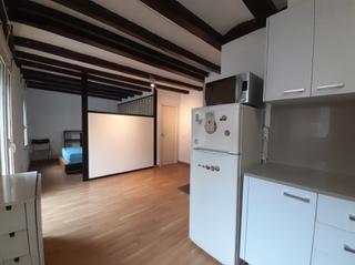 Pis  Carrer de sant josep. Barceloneta,1habitacion, cocina, bao, balcn, sol,cerca playa,