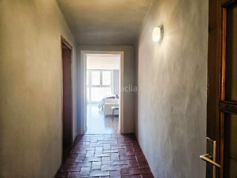 Foto 16418891-20e6-452d-a042-035ea3b78791. Casa adossada amb xemeneia calefacció aparcament a Llinars del Vallès