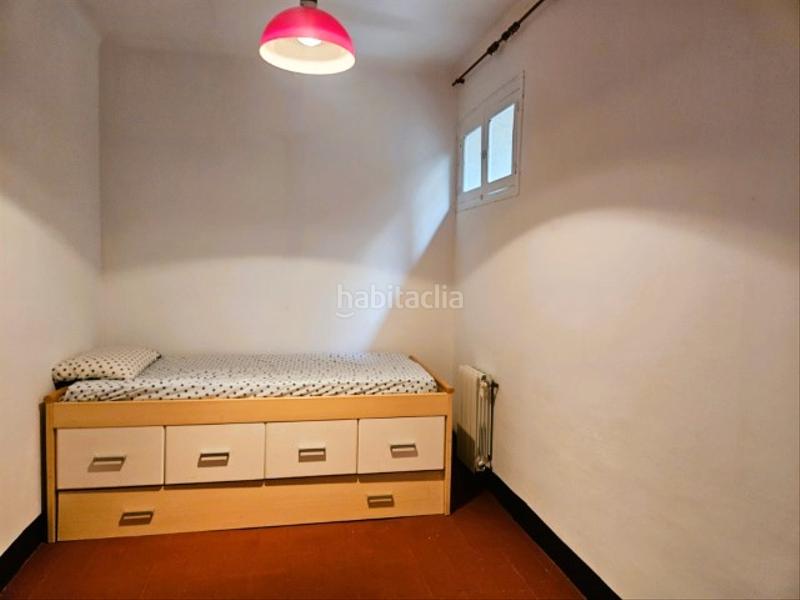 Foto 353fe2fc-17e1-475c-835d-639f710f40d5. Casa adossada amb xemeneia calefacció aparcament a Llinars del Vallès