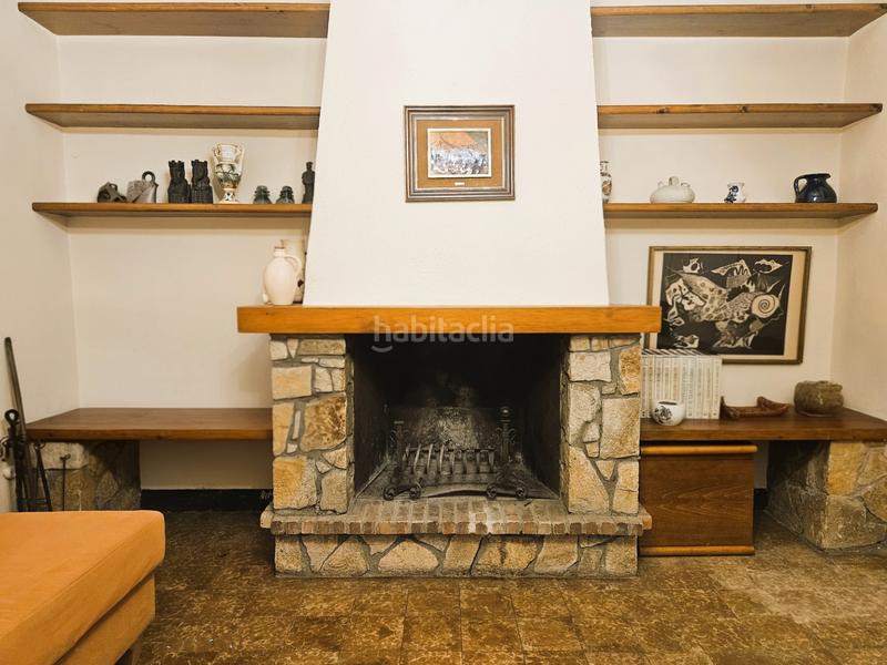 Foto 6403c537-61ee-4249-b6c3-ea5b6d867938. Casa adossada amb xemeneia calefacció aparcament a Llinars del Vallès