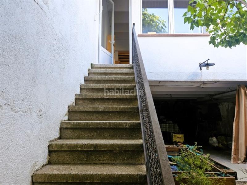 Foto bf5ae930-1911-49aa-9103-f32a626077f0. Casa adossada amb xemeneia calefacció aparcament a Llinars del Vallès