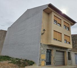 Casa a Coves de Vinromà (les). Casa en venta en coves de vinroma, 4 dormitorios.