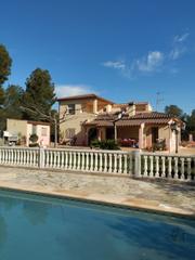 Xalet en Alcora (l). Chalet en venta en lalcora, 7 dormitorios.