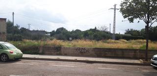 Terreny residencial en Pueblo. Solar en venta en centro.