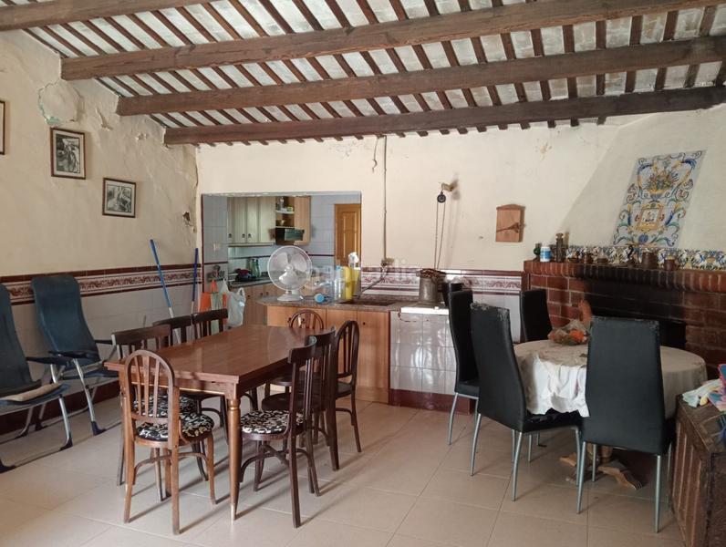 Foto 82ba0542-b413-4c85-aea0-a04d97e27b9b. Xalet amb aparcament a Onda