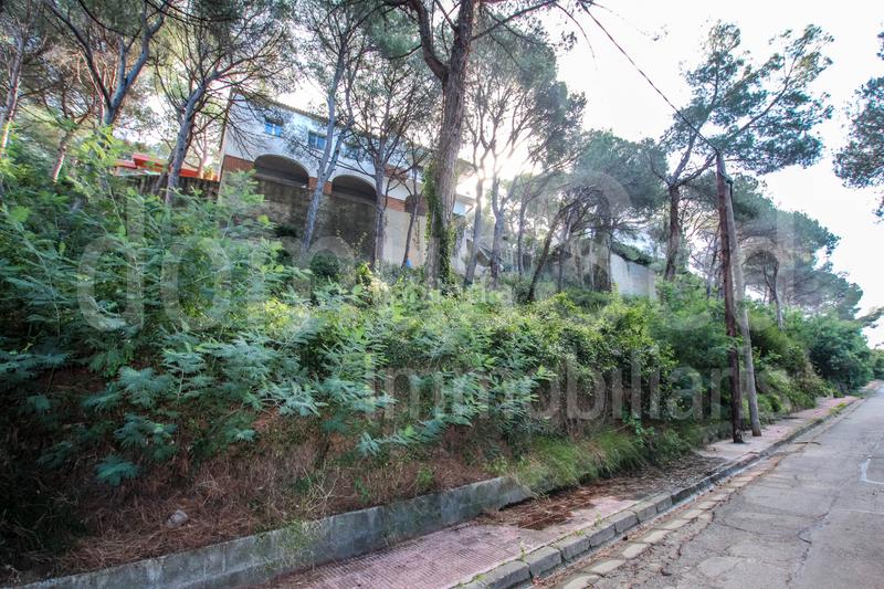 Foto 8d7a9191-fe39-423e-8adb-3ac50ba3747c. Terrain résidentiel dans Cabrils