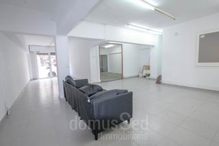 Rent Business premise in Centre. Local en alquiler en el centro de masnou