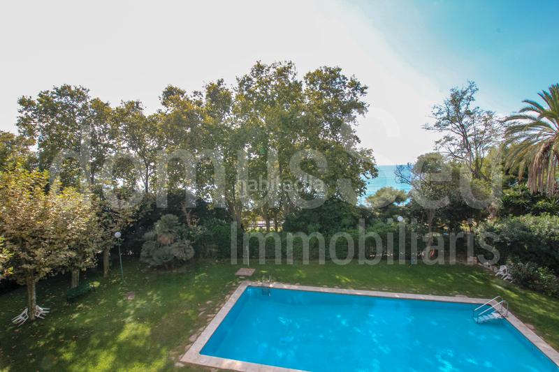 Foto ae65c2e0-7cf4-4097-acef-71b6bed77990. Piso precioso piso en venta de 140m2 en Bellresguard-Can Teixidó Masnou (El)