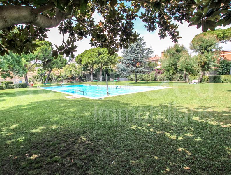 Foto e1008fef-ef8b-4974-bbbe-31e0d218aee6. Pis amb calefacció piscina a Bellresguard-Can Teixidó Masnou (El)