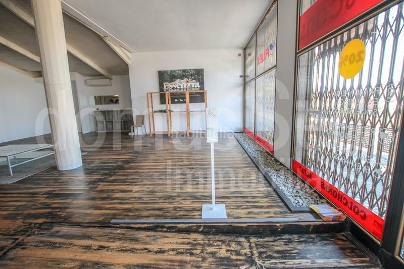 Foto c5740449-b559-48b3-a842-0d25f6f946bd. Local commercial dans Centre Masnou (El)