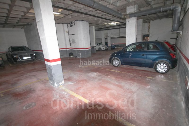 Foto c4bd3e6b-e481-48f7-b20b-c55fb4c607a2. Aparcament cotxe a Bellresguard-Can Teixidó Masnou (El)