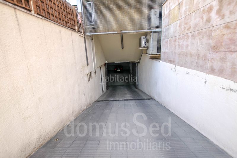 Foto 260d7742-2a46-41ef-ae13-703c9a88abc6. Aparcament cotxe a Centre Masnou (El)