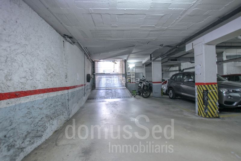 Foto 42032453-4f15-45ff-a76b-b0db37ade079. Aparcament cotxe a Centre Masnou (El)