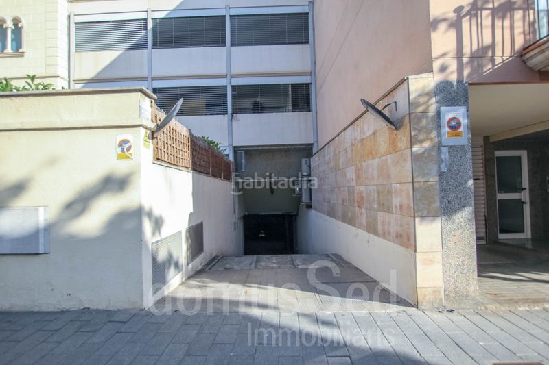 Foto 5964561d-5f60-45f8-b57a-9bcc592975b6. Aparcament cotxe a Centre Masnou (El)