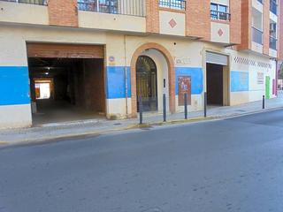 Local Comercial  Carrer 1º de maig. Local en planta baja