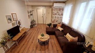 Location Appartement  Calle hispanitat. Piso para estudiantes ceu