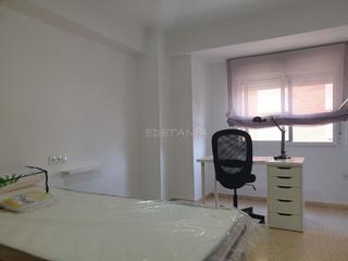 Lloguer Pis  Carrer del bordellet. Apartamento estudiantes ceu.