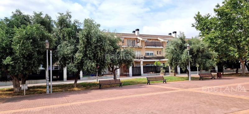 Foto 03345b9a-b4be-4efe-ac76-cd4d2f5a2e5f. Rent semi detached house with heating parking in Moncada