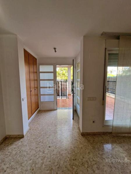 Foto 1e77a351-4921-4c48-9829-5f96f0c59738. Rent semi detached house with heating parking in Moncada