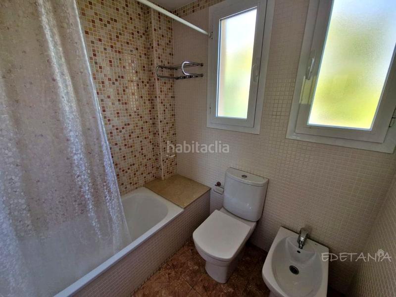 Foto 9ef475a5-e2d4-4b0b-b449-7f422a0df565. Rent semi detached house with heating parking in Moncada