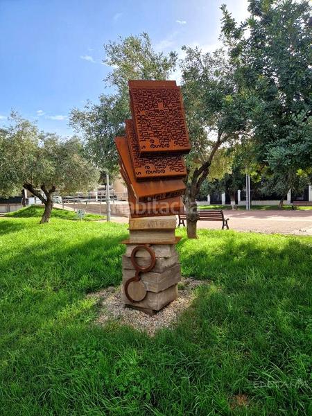 Foto ac9380f5-454f-4135-851b-b8d03475ddfc. Rent semi detached house with heating parking in Moncada