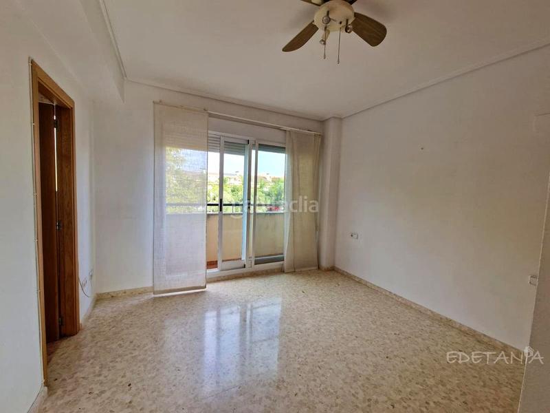 Foto c6d7a167-9f6b-461e-a629-4411cad05e42. Rent semi detached house with heating parking in Moncada