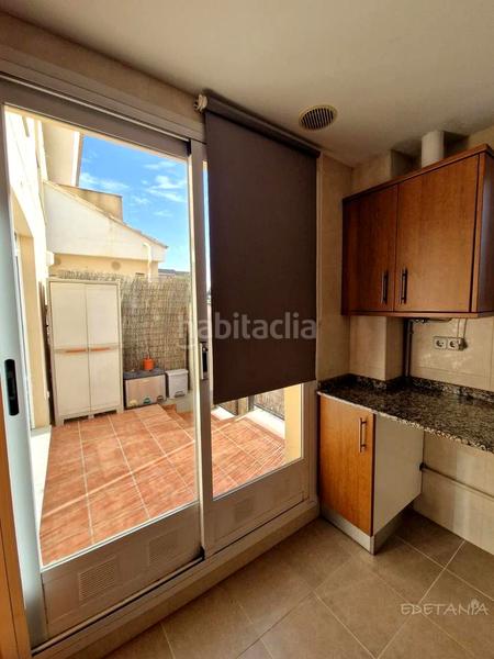 Foto f6098a48-1fe3-4348-bc19-25a99a9158ac. Rent semi detached house with heating parking in Moncada