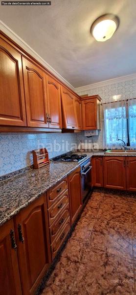 Foto 0a92d6df-7939-49dc-8d0b-94cd1edec6a7. Casa chalet a la venta en Olocau