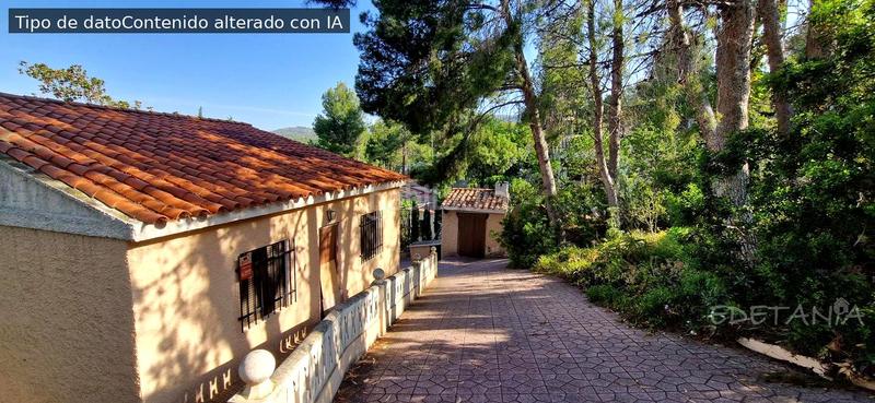 Foto c0bb914c-1de8-490a-a4ea-acf6ecac0a11. Casa chalet a la venta en Olocau