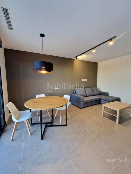 Foto 525e2425-51e7-41f6-9d2d-cd9b338211e6. Location rez-de-chaussée dans Vinalesa