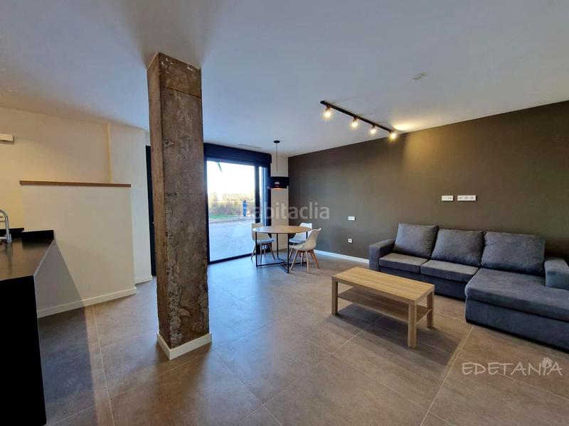 Foto 5ea4cac9-4170-4521-9731-d5d13ca7716a. Rent ground floor in Vinalesa