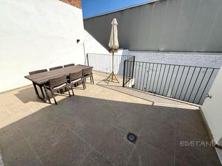 Location Appartement  Carrer lluís vives. Piso ático moncada para estudiantes ceu