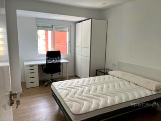 Location Appartement  Carrer del pare antón martín. Piso alquiler estudiantes valencia universidades