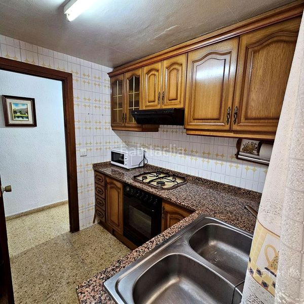 Foto 4a6297dc-3371-4392-a0b1-0d8e11db5b23. Planta baixa a Moncada