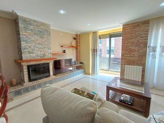 Location Maison  Carrer de barcelona. Casa estudiantes moncada disponible junio