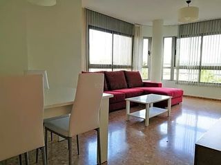 Rent Flat  Del mestre gimeno. Piso para estudiantes ceu wifi incl.