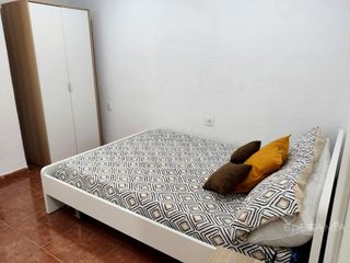 Rent Ground floor  Calle de barcelona. Piso alquiler estudiantes ceu