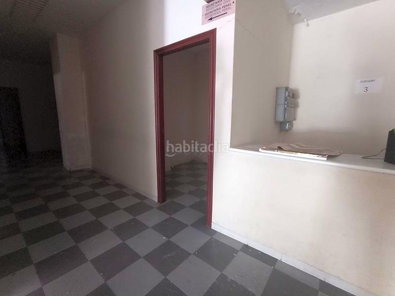 Foto 456fcd5a-be85-4d6f-a74f-ce8cbcaddf43. Location local commercial dans Moncada