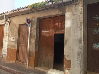 Maison à Camino de Onda-Salesianos. Casa en venta en cami d. onda, 3 dormitorios.