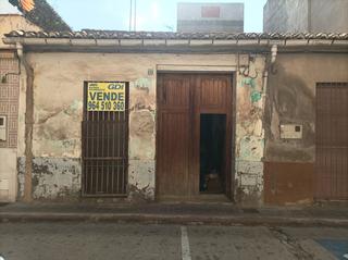 Maison à Camino de Onda-Salesianos. Casa en venta en cami d. onda, 3 dormitorios.