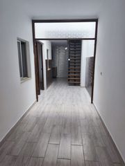 Casa a Llombai. Casa en venta en ambulatorio, 4 dormitorios.