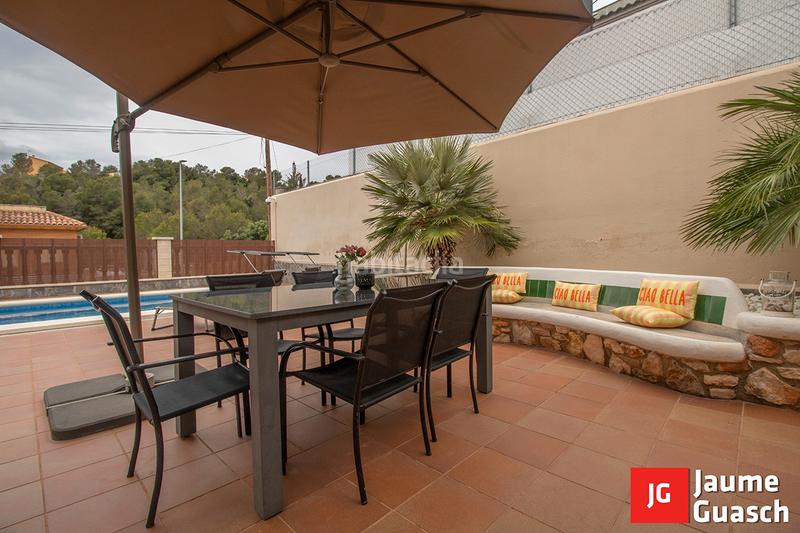 Foto b8974781-1b20-4c30-879c-5c37751de090. Chalet con camino riscaldamento parcheggio piscina in Roda de Barà