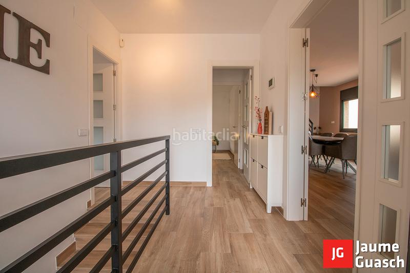 Foto f56190ca-d6fb-4926-bebc-78746a376870. Chalet con camino riscaldamento parcheggio piscina in Roda de Barà