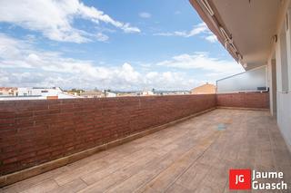 Flat in Carrer dels garrofers 8. Céntrico con gran terraza