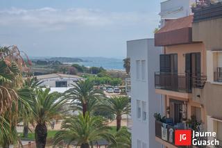 Flat in Carrer de tamarit 31. Piso en la playa