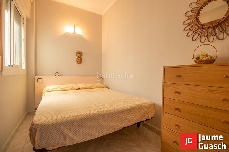 Foto d037d93d-088f-4e8c-aa4b-c2565eca8400. Pis a carrer de tamarit 31 a Barri Marítim Torredembarra