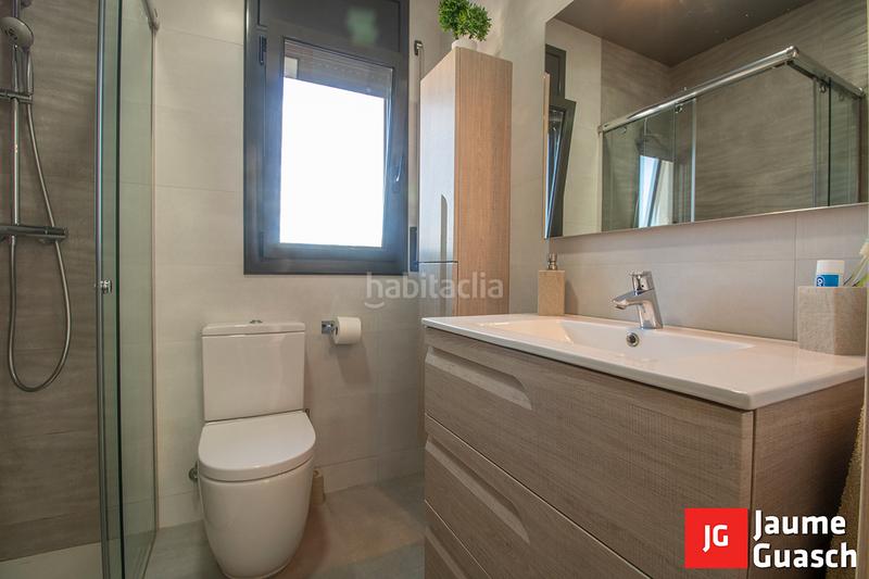 Foto be78abb6-8ea6-4082-8e32-be2e1d225b2f. Casa pareada  con piscina en Creixell