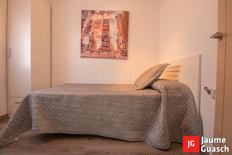 Foto c4c13be2-93ac-478e-914a-9dbcc1ef3e80. Casa pareada  con piscina en Creixell