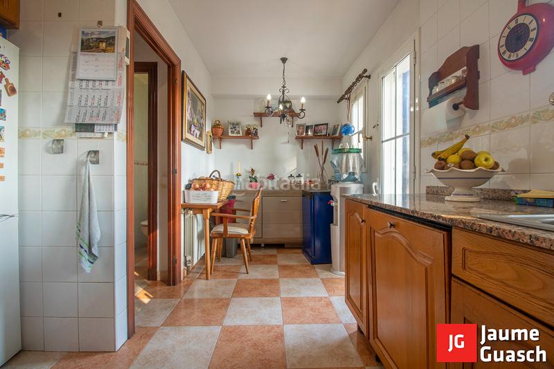 Foto 199c2d77-e415-45dd-9f35-74ba97d98603. Casa adosada amplia casa con jardín en Els Munts en Torredembarra
