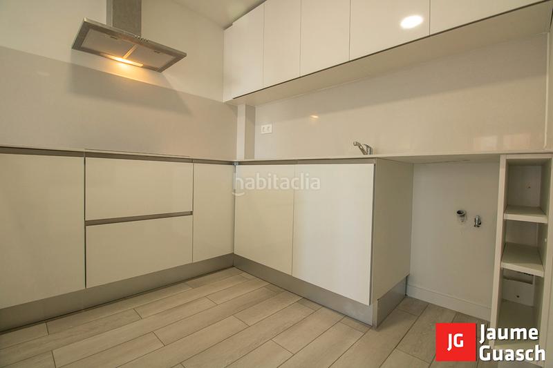 Foto ec7e22af-17ee-44d1-9e7e-0bb7bc110a1a. Ático piso con parquing y trastero en el centro en Torredembarra